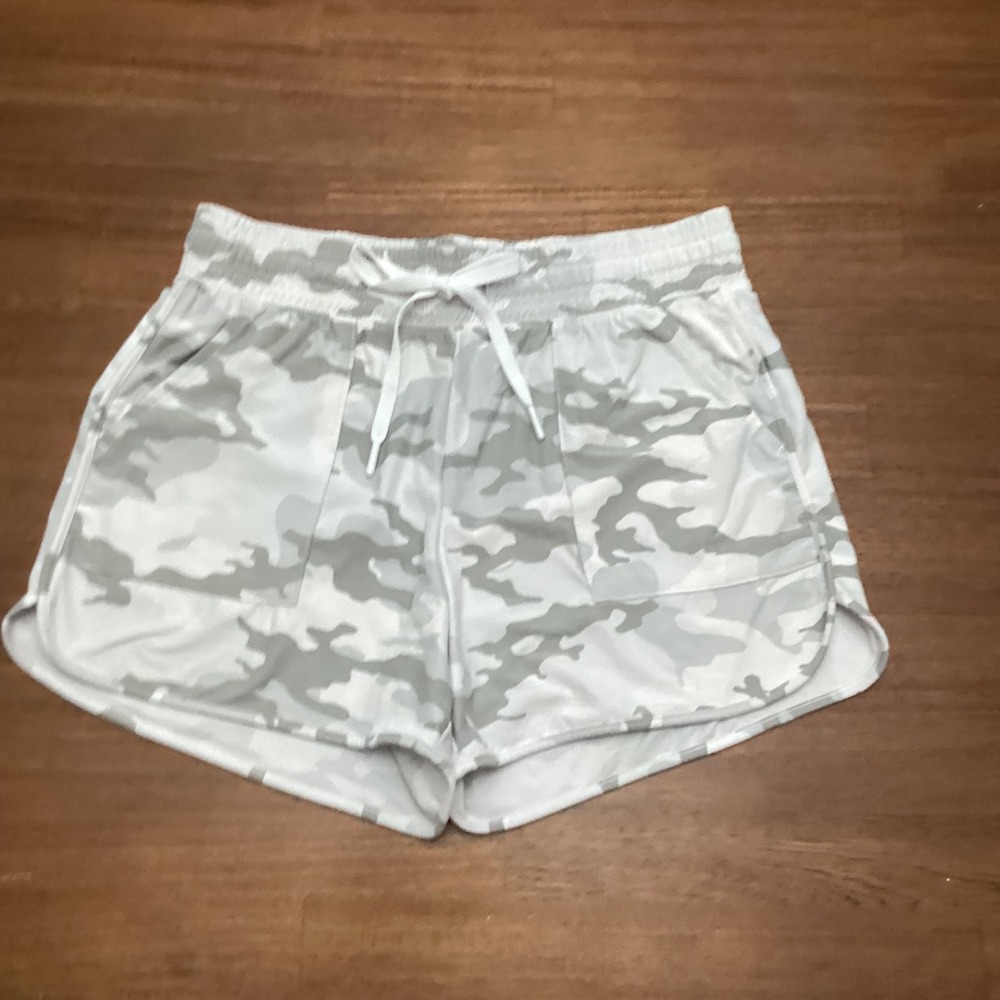 Athletic Works Womens Camo Print Dolphin Lined Shorts Grey White Small - Picture 6 of 6